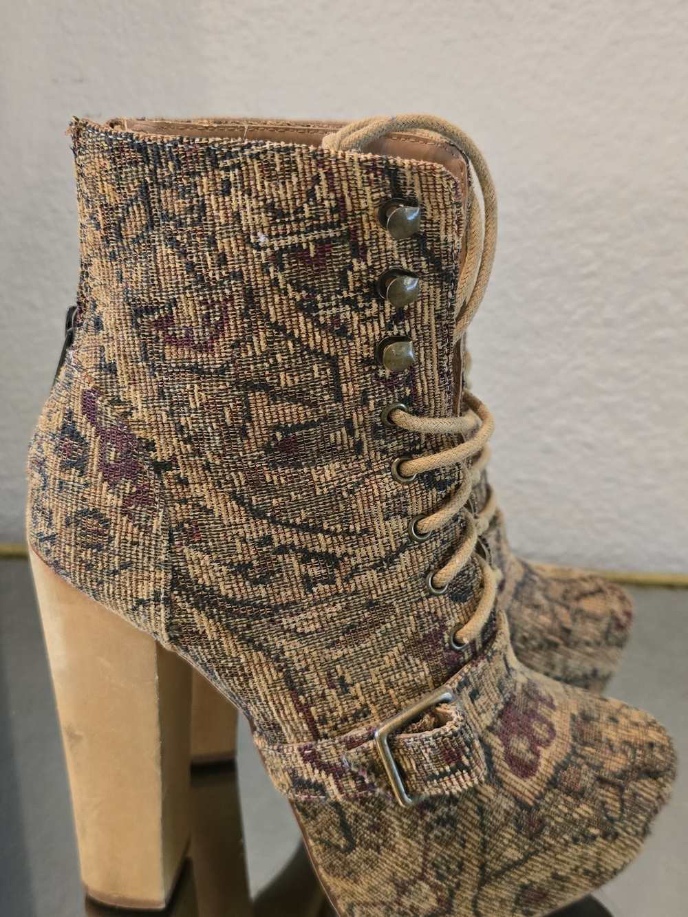 Steve Madden Lace-Up Platform Ankle Boots in Tan